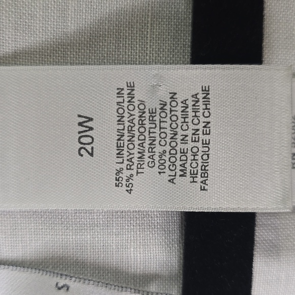 Emma James White Sleeveless Pleated Blouse With Lace & Side Zipper, Size 20W - Picture 5 of 5